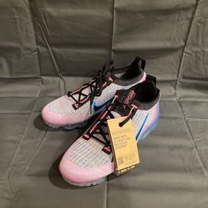 Nike Air Vapor Max 2021 Flyknit Next Nature  DX3369 600 Wmns Sz 12 Men’s Sz 10.5